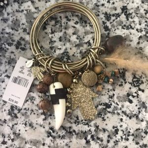 Express bracelets